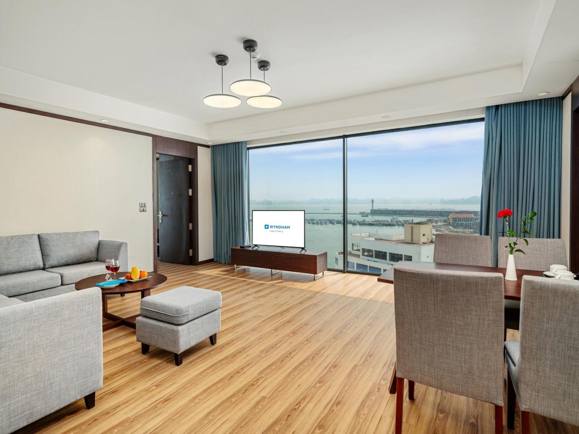 Wyndham Legend Halong Hotel Ha Long Exterior photo