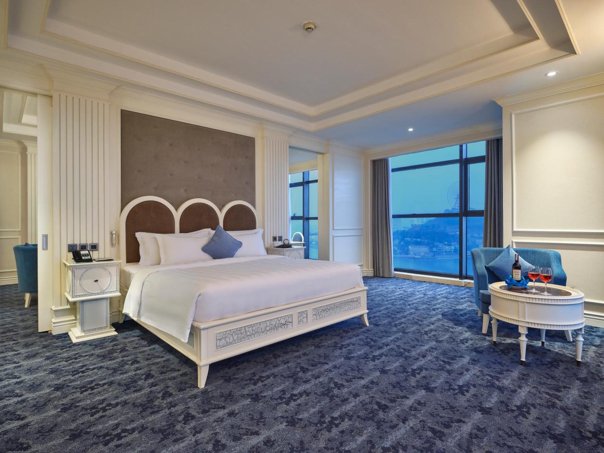 Wyndham Legend Halong Hotel Ha Long Exterior photo