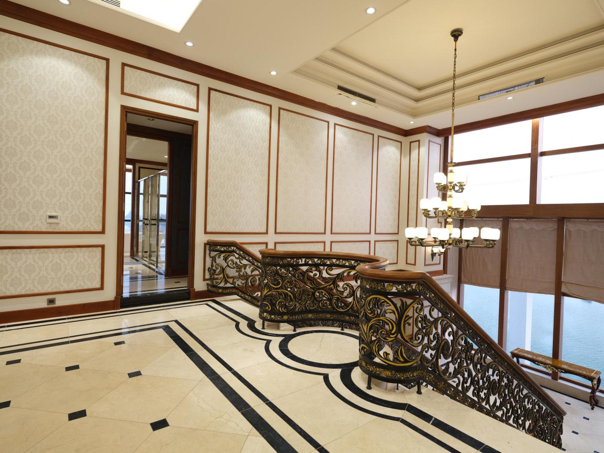 Wyndham Legend Halong Hotel Ha Long Exterior photo