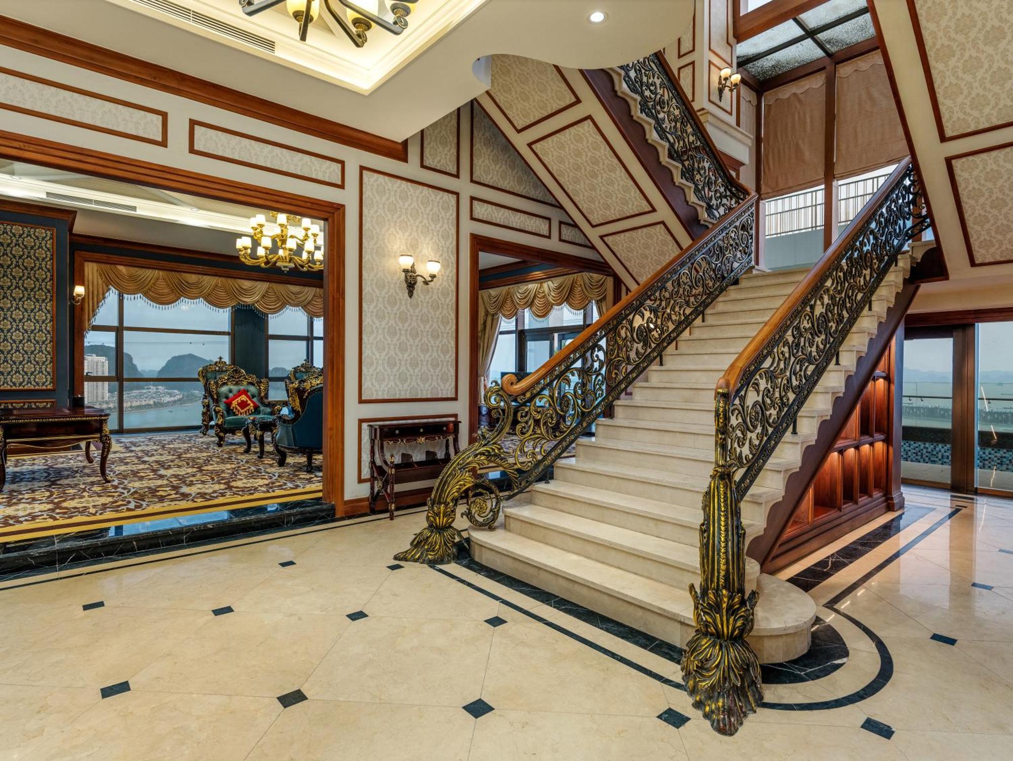 Wyndham Legend Halong Hotel Ha Long Exterior photo
