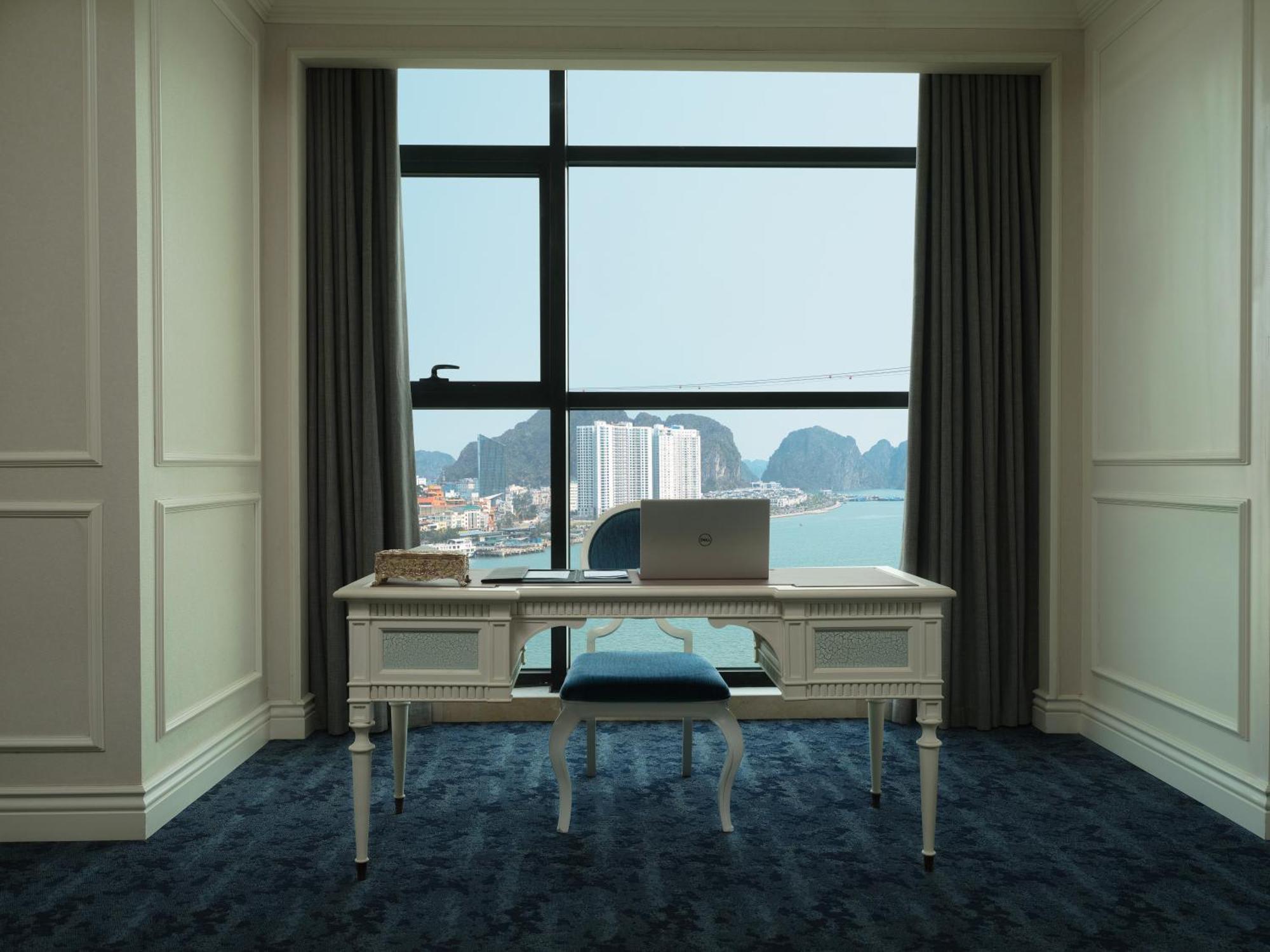 Wyndham Legend Halong Hotel Ha Long Exterior photo