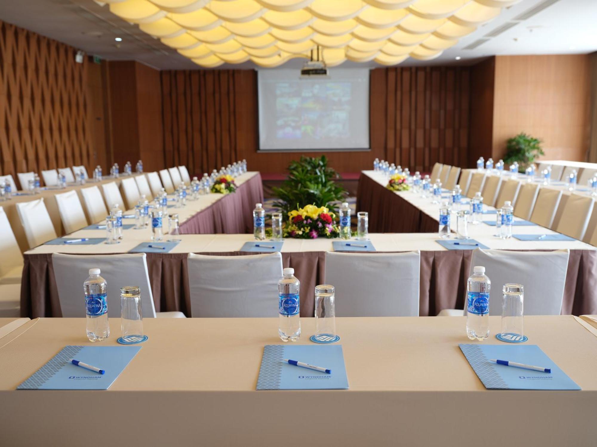 Wyndham Legend Halong Hotel Ha Long Exterior photo