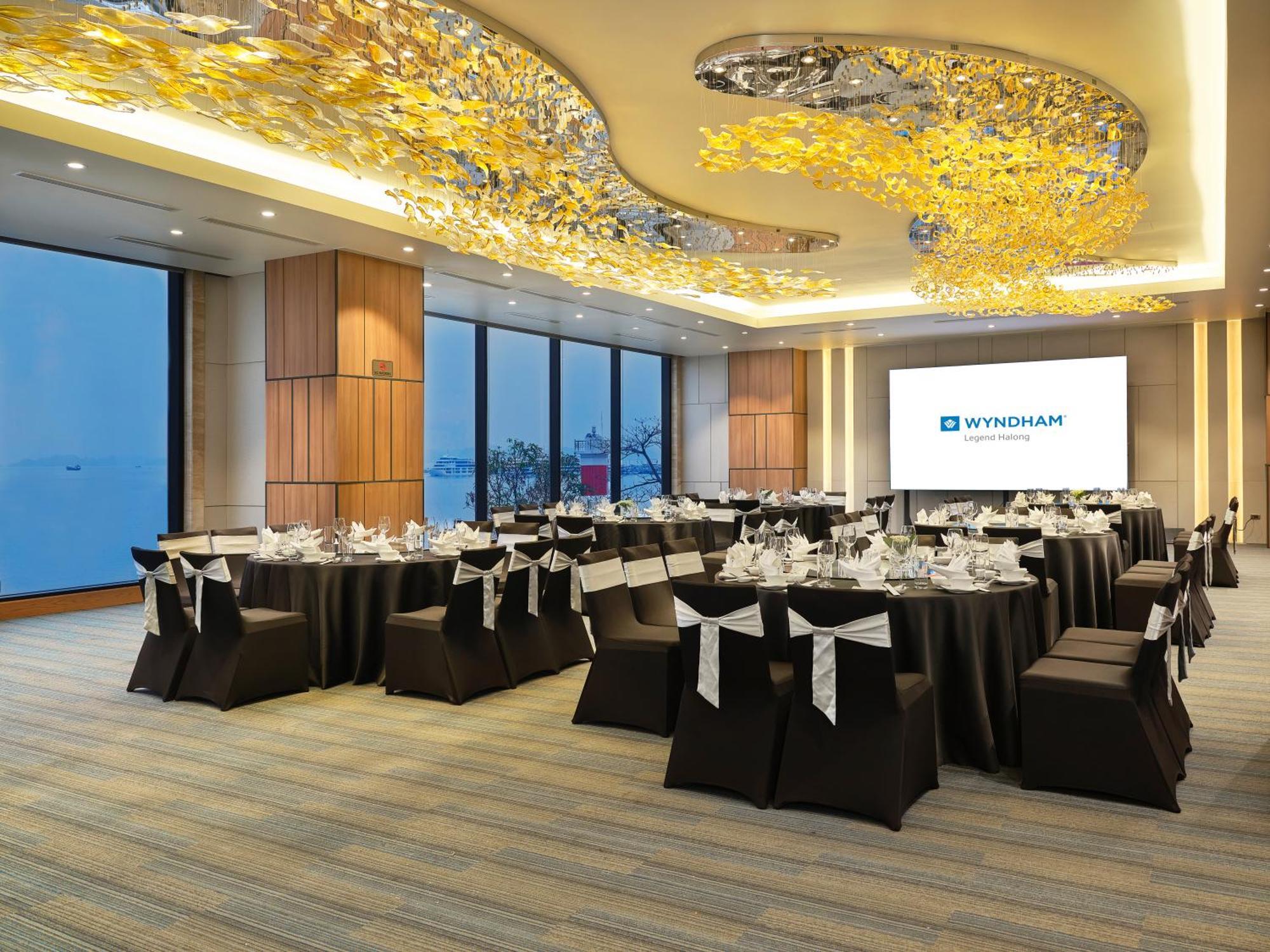 Wyndham Legend Halong Hotel Ha Long Exterior photo